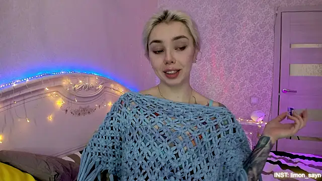 LillyMoure  online show from February 2026 11:37:01 PM