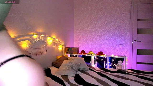 LillyMoure  online show from February 2026 10:55:01 PM