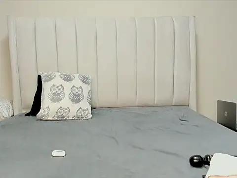 Snapshot of _heavenlysent chatting on November 2025 03:54:02 AM heavenlysent online show from November 2025 03:54:02 AM