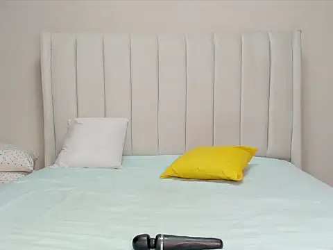 Snapshot of _heavenlysent chatting on October 2025 04:35:02 AM heavenlysent online show from October 2025 04:35:02 AM