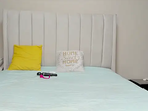 Snapshot of _heavenlysent chatting on October 2025 03:33:02 PM heavenlysent online show from October 2025 03:33:02 PM