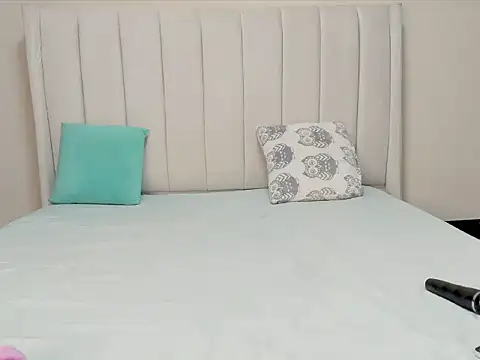 Snapshot of _heavenlysent chatting on December 2025 03:34:02 AM heavenlysent online show from December 2025 03:34:02 AM