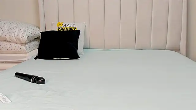 Snapshot of _heavenlysent chatting on March 2026 04:20:01 AM heavenlysent online show from March 2026 04:20:01 AM