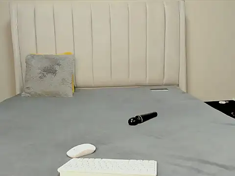 Snapshot of _heavenlysent chatting on November 2025 03:39:02 AM heavenlysent online show from November 2025 03:39:02 AM