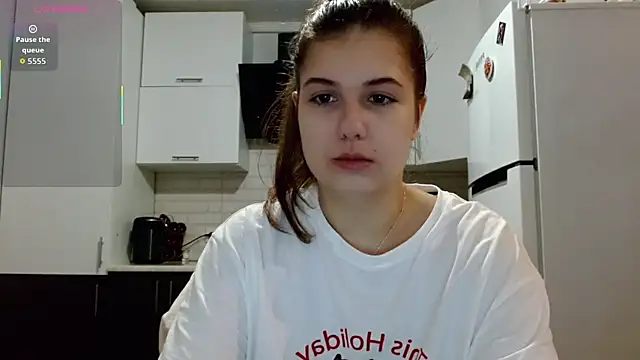 SayMeow  online show from December 2025 09:53:02 PM