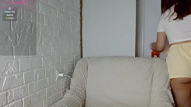 SayMeow  online show from September 2025 03:15:02 PM