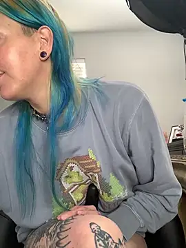 MissCumberdale online show from January 2026 07:50:01 PM