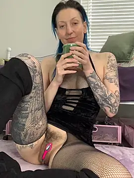 Snapshot of MissCumberdale chatting on November 2025 06:41:02 PM MissCumberdale online show from November 2025 06:41:02 PM