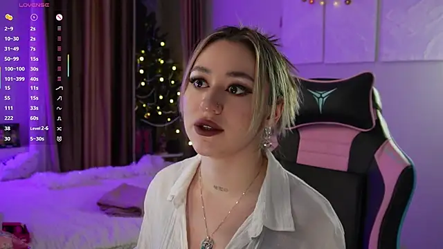 Fiona-Love online show from January 2026 05:19:01 PM