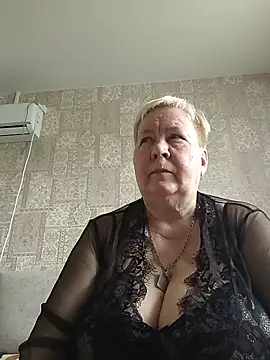 EffectFiona online show from May 2026 11:47:02 AM