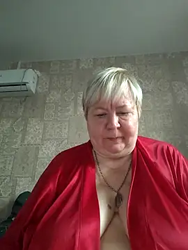 Snapshot of EffectFiona chatting on October 2025 02:33:02 AM EffectFiona online show from October 2025 02:33:02 AM