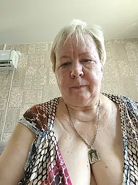 Snapshot of EffectFiona chatting on July 2026 04:57:02 AM EffectFiona online show from July 2026 04:57:02 AM
