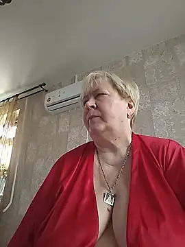 EffectFiona online show from April 2026 12:41:02 PM