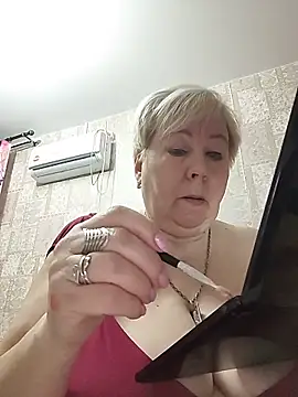 EffectFiona online show from April 2026 10:49:02 PM