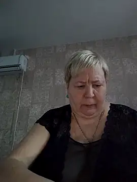 EffectFiona online show from February 2026 01:01:02 PM