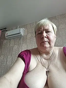 EffectFiona online show from March 2026 12:54:01 PM