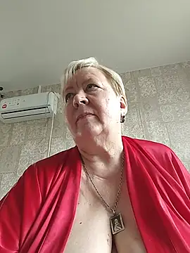 Snapshot of EffectFiona chatting on June 2026 11:43:02 AM EffectFiona online show from June 2026 11:43:02 AM