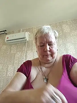 EffectFiona online show from May 2026 12:53:02 AM