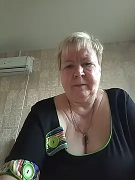 EffectFiona online show from May 2026 11:37:02 PM