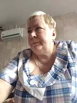 EffectFiona online show from March 2025 10:28:02 AM
