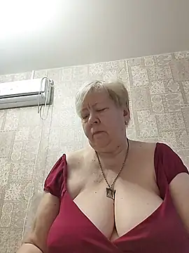 EffectFiona online show from April 2026 12:56:01 AM