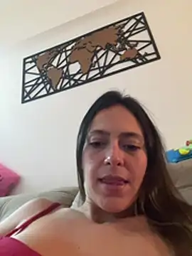 Snapshot of Gipoltergeist chatting on May 2026 03:39:01 AM Gipoltergeist online show from May 2026 03:39:01 AM