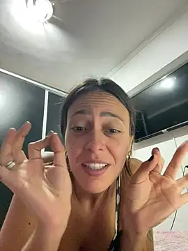 Gipoltergeist online show from February 2026 01:14:02 AM