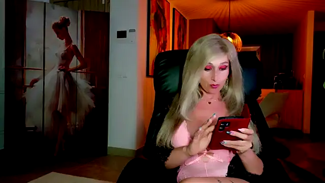 2bigass4 u online show from April 2026 08:13:01 PM