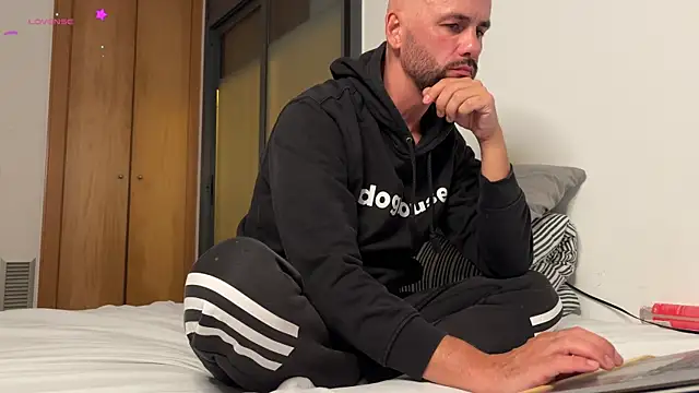 Snapshot of tim_beard chatting on June 2026 08:51:01 PM tim beard online show from June 2026 08:51:01 PM