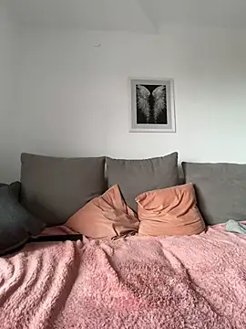 MaviePearl online show from April 2026 07:26:01 AM