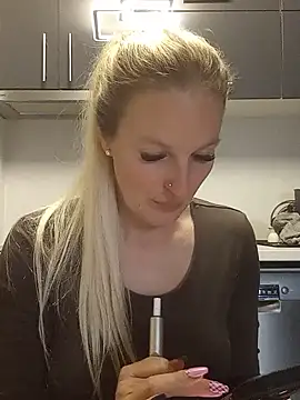 MaviePearl online show from January 2025 09:08:01 AM