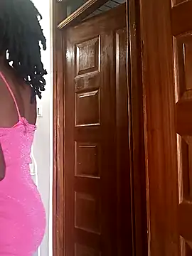 Prettybecs online show from March 2025 12:12:01 PM