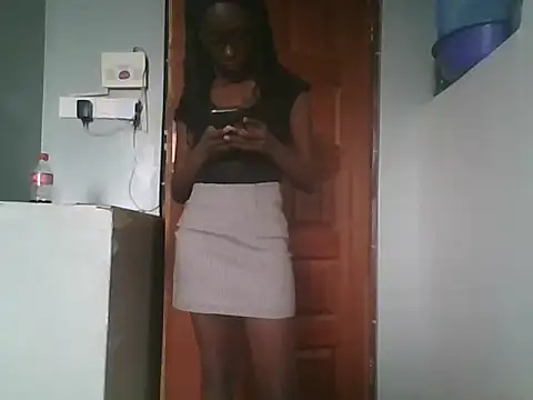 Prettybecs online show from September 2025 10:26:02 AM