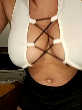 latuabirba online show from October 2025 05:46:01 PM