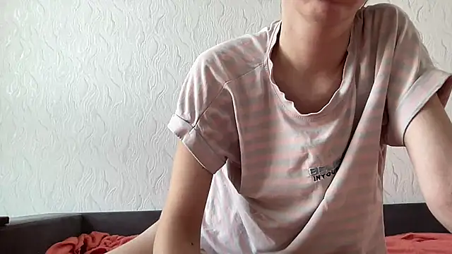 HoneyWiles online show from July 2026 12:55:01 PM