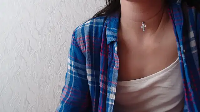 HoneyWiles online show from February 2025 12:27:02 PM