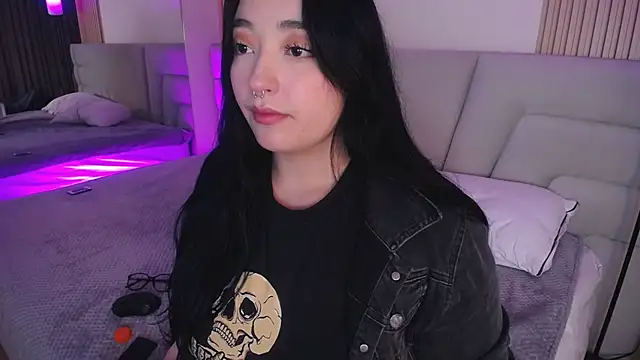 Miss Loise online show from December 2025 03:40:02 AM