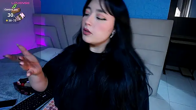 Miss Loise online show from September 2025 04:40:01 AM