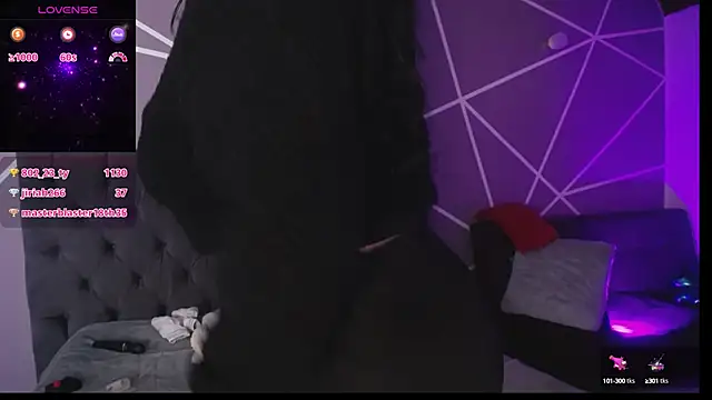 Miss Loise online show from March 2025 07:27:02 PM