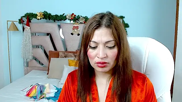 Snapshot of sophia_hadid chatting on December 2024 05:34:01 PM sophia hadid online show from December 2024 05:34:01 PM