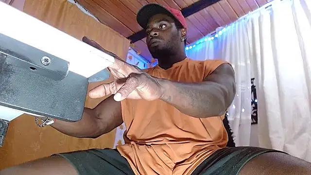 angel bonbom online show from February 2026 10:18:01 PM