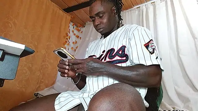 angel bonbom online show from March 2026 11:42:01 PM