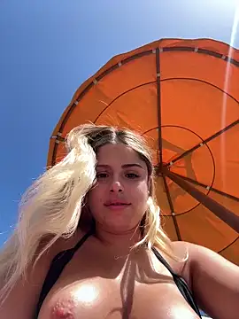 Snapshot of BritneyDimond chatting on December 2024 12:59:02 PM BritneyDimond online show from December 2024 12:59:02 PM