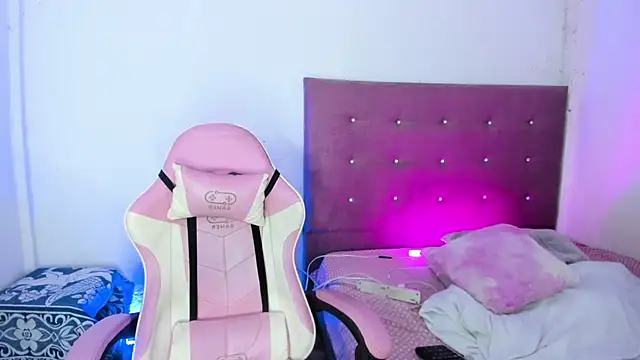 OSORIOMAFE online show from February 2026 02:56:02 AM