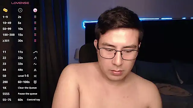 andrewmhilton  online show from November 2025 07:14:02 AM