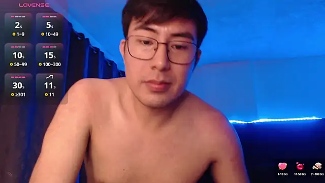 Snapshot of andrewmhilton_ chatting on July 2026 06:47:02 AM andrewmhilton online show from July 2026 06:47:02 AM