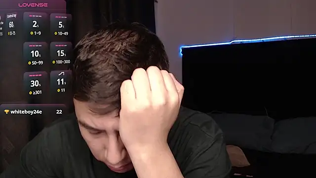 andrewmhilton  online show from February 2026 08:09:01 AM