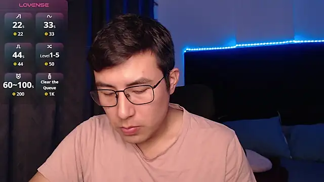 andrewmhilton  online show from March 2026 05:47:01 AM