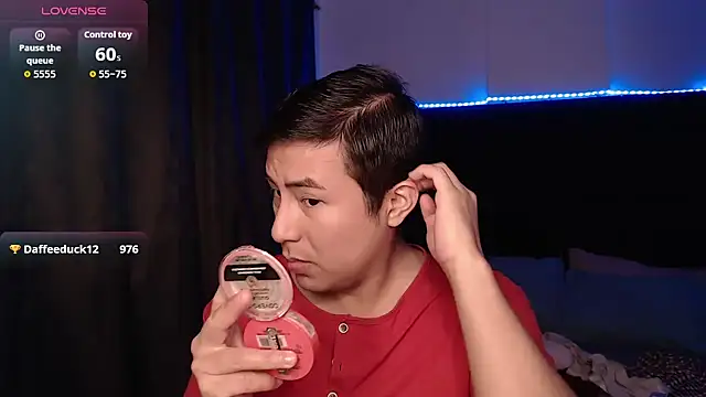 andrewmhilton  online show from March 2026 04:46:01 AM