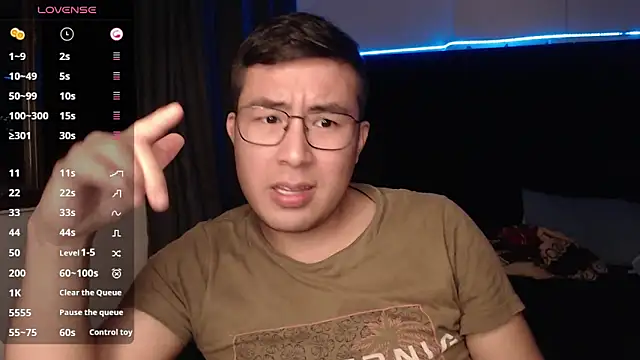 andrewmhilton  online show from October 2025 05:39:01 AM